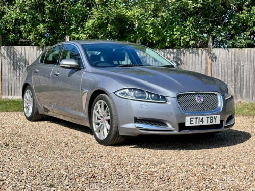 Jaguar XF  2.2d Premium Luxury Saloon 4dr Diesel Auto Euro 5 (s/s) (200 ps)