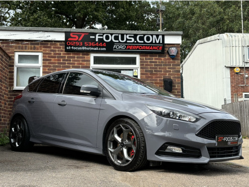 Ford Focus  2.0T EcoBoost ST-3 FULL SERVICE HISTORY! RS SPOILER! MAXTON DIFFUSER!