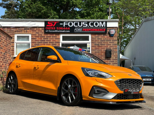 Ford Focus  2.3T EcoBoost ST. DREAMSCIENCE SOFTWARE! PERFORMANCE PACK! PANORAMIC ROOF! 