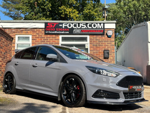 Ford Focus  2.0T EcoBoost ST-3. FULL SERVICE HISTORY, STAGE 1 SOFTWARE 275BHP, PIPE DRE
