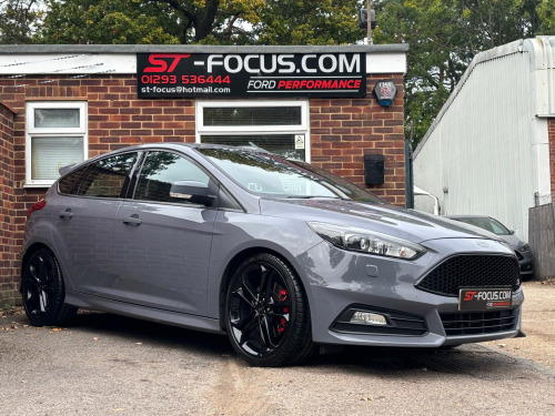 Ford Focus  2.0T EcoBoost ST-3. LOW OWNERS, LOW MILEAGE, MOUNTUNE EXHAUST. 