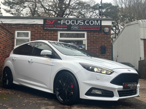 Ford Focus  2.0T EcoBoost ST-3. 3 OWNERS FROM NEW, FULL SERVICE HISTORY, STUNNING CONDI 