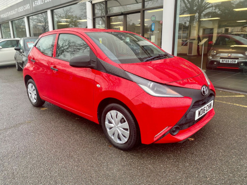 Toyota AYGO  1.0 VVT-i x Hatchback 5dr Petrol Manual Euro 5 Euro 5 (68 ps)