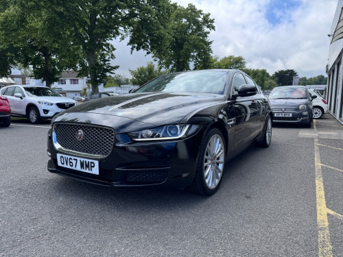 Jaguar XE  2.0d Portfolio Saloon 4dr Diesel Auto AWD Euro 6 (s/s) (240 ps)