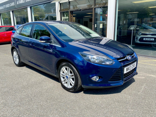 Ford Focus  1.6 Titanium Hatchback 5dr Petrol Powershift Euro 5 (125 ps)
