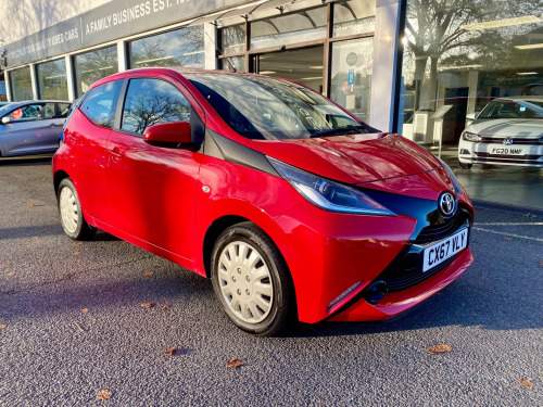 Toyota AYGO  1.0 VVT-i x-play Hatchback 5dr Petrol Manual Euro 6 (68 ps)