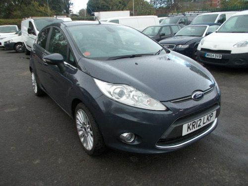 Ford Fiesta  TITANIUM 5-Door