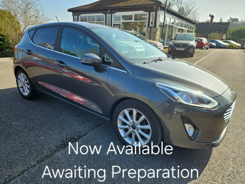 Ford Fiesta  TITANIUM 5-Door