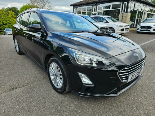 Ford Focus  TITANIUM EDITION MHEV 5-Door