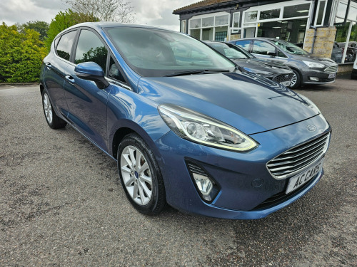 Ford Fiesta TITANIUM 5-Door