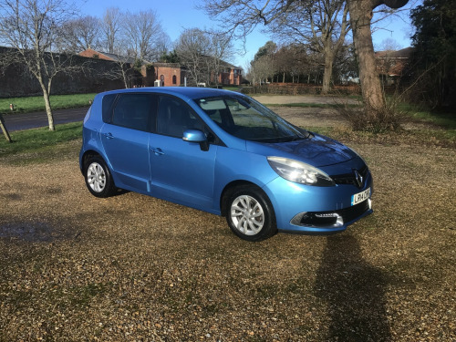 Renault Scenic  1.5 dCi Dynamique TomTom Energy 5dr [Start Stop]