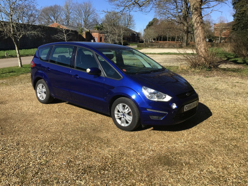 Ford S-MAX  2.0 TDCi 140 Zetec 5dr