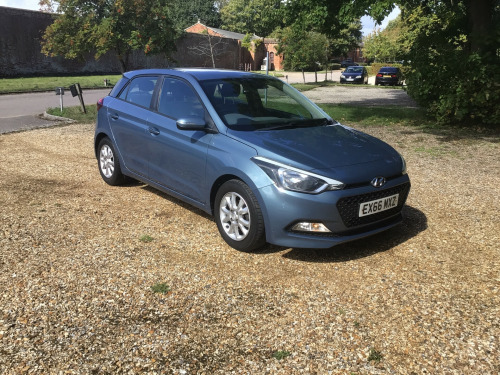 Hyundai i20  1.2 Blue Drive SE Hatchback 5dr Petrol Manual Euro 6 (s/s) (84 ps)