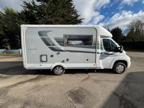 Peugeot Broadway  PEUGEOT BOXER BLUE HDI  