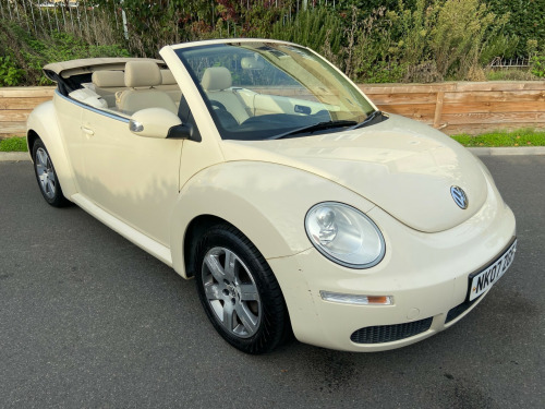 Volkswagen Beetle  1.6 Luna 2dr