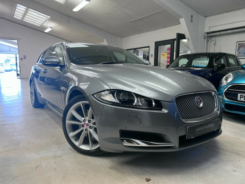 Jaguar XF  3.0d V6 Premium Luxury Sportbrake 5dr Diesel Auto Euro 5 (s/s) (240 ps)