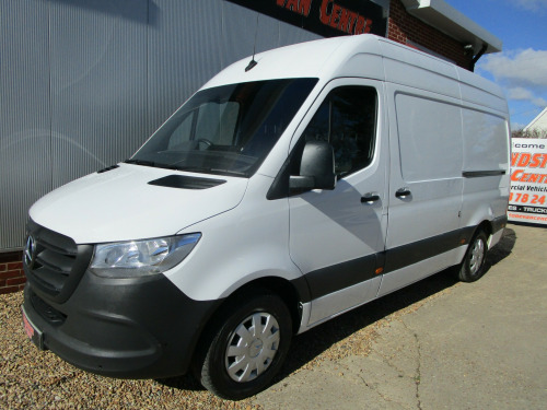 Mercedes-Benz Sprinter  315 CDI PROGRESSIVE L2H3 MWB VAN  150 HP !  EURO 6 / ULEZ COMPLIANT