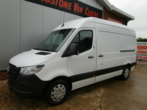 Mercedes-Benz Sprinter 315 CDI PROGRESSIVE L2H2 MWB VAN FULL SERVICE HISTORY 150 HP !! EURO 6 / U