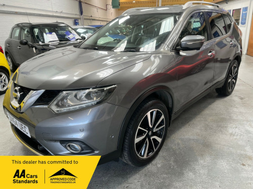Nissan X-Trail  1.6 dCi Tekna SUV 5dr Diesel Manual 4WD Euro 5 (s/s) (130 ps)