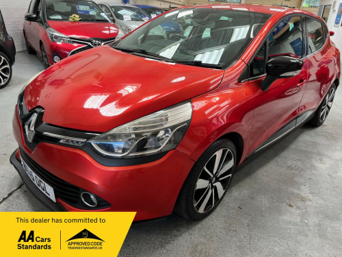 Renault Clio  1.5 dCi Dynamique S MediaNav Hatchback 5dr Diesel Manual Euro 5 (s/s) (90 p