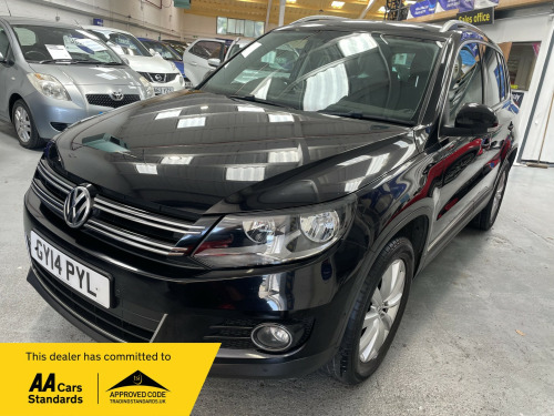 Volkswagen Tiguan  2.0 TDI BlueMotion Tech Match SUV 5dr Diesel Manual 4WD Euro 5 (s/s) (177 p