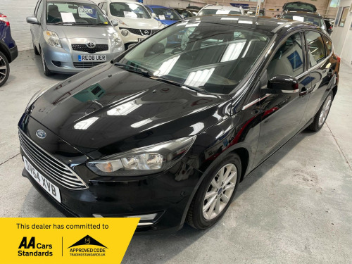 Ford Focus  1.0T EcoBoost Titanium Hatchback 5dr Petrol Manual Euro 6 (s/s) (125 ps)