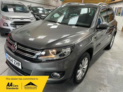 Volkswagen Tiguan 2.0 TDI BlueMotion Tech Match SUV 5dr Diesel DSG 4WD Euro 5 (s/s) (140 ps)