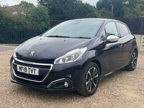 Peugeot 208  1.2 PureTech Tech Edition Hatchback 5dr Petrol Manual Euro 6 (s/s) (82 ps)