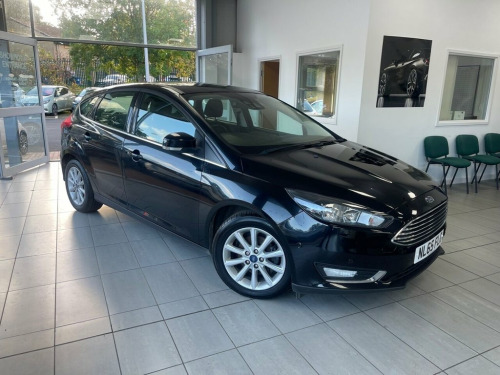 Ford Focus  1.0 TITANIUM 5d 124 BHP