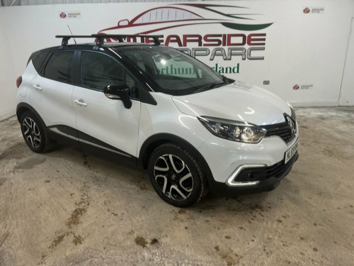 Renault Captur  0.9 TCe ENERGY Iconic SUV 5dr Petrol Manual Euro 6