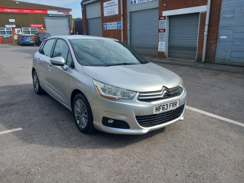 Citroen C4  1.6 HDi 16V VTR+ Hatchback 5dr Diesel Manual Euro 5 (90 ps)
