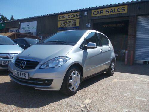 Mercedes-Benz A-Class A160 A160 BLUEEFFICIENCY CLASSIC SE 5-Door