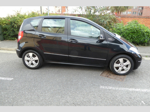 Mercedes-Benz A-Class A160 A160 CDI AVANTGARDE SE 5-Door