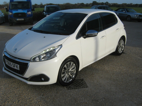 Peugeot 208  BLUE HDI ALLURE 5-Door