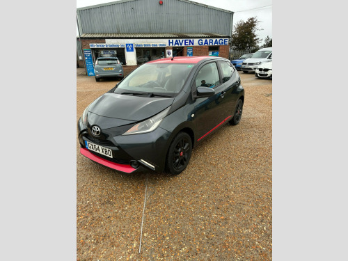 Toyota AYGO  1.0 VVT-i x-play Hatchback 5dr Petrol Manual Euro 5 Euro 5 (68 ps)