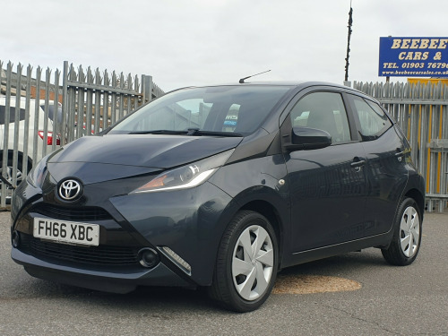 Toyota AYGO  1.0 VVT-i x-play Hatchback 5dr Petrol Manual Euro 6 (68 ps)