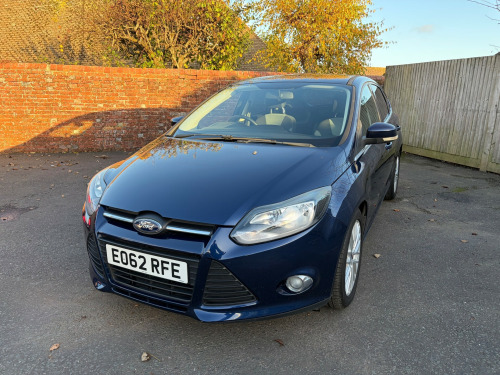 Ford Focus  1.0T EcoBoost Zetec Hatchback 5dr Petrol Manual Euro 5 (s/s) (125 ps)
