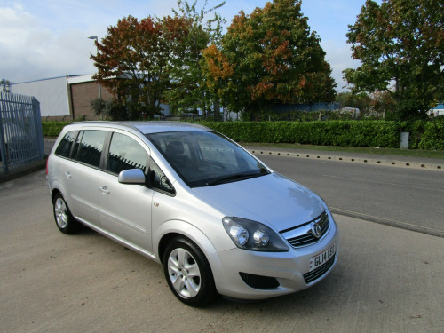 Vauxhall Zafira  EXCLUSIV 5-Door (Cambelt Replaced at 79k By Main Dealer)