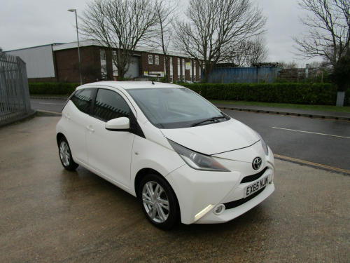 Toyota AYGO  1.0 VVT-i x-pression x-wave 5dr Petrol Manual Euro 5 Euro 5 (68 ps) 