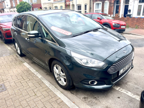 Ford S-MAX  1.5 EcoBoost Titanium 5dr