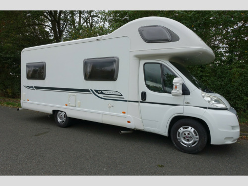 Bessacarr E495  40MAXI 4X2DAY CC LWB 130