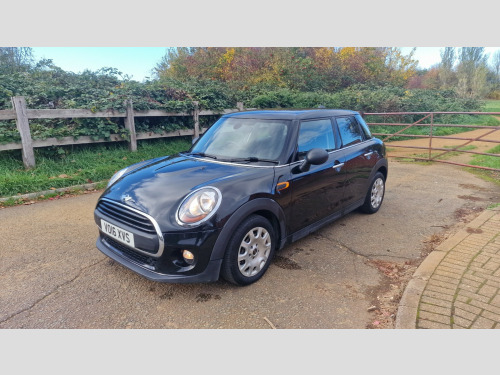 MINI Hatch  1.2 One Hatchback 5dr Petrol Auto Euro 6 (s/s) (102 ps)