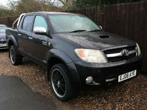 Toyota Hi-Lux  INVINCIBLE D-4D 4X4 D/C  