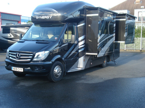 Thor Synergy 24SS  AMERICAN MOTOR HOME RV .. Mercedes V6