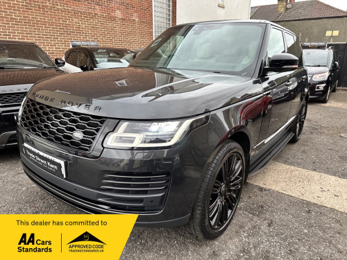 Land Rover Range Rover  3.0 SD V6 Vogue SUV 5dr Diesel Auto 4WD Euro 6 (s/s) (275 ps)