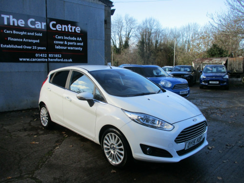 Ford Fiesta  TITANIUM 5-Door