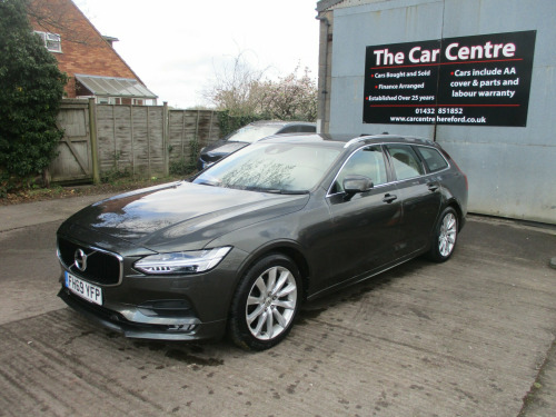 Volvo V90  T4 MOMENTUM PLUS 5-Door