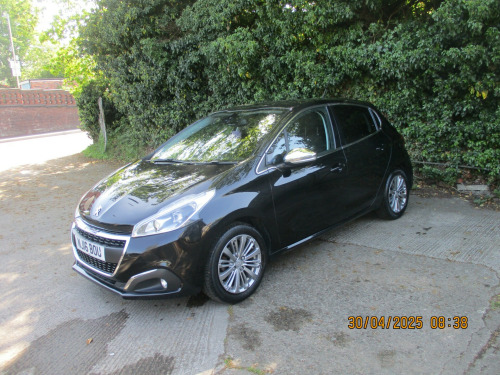 Peugeot 208  PURETECH S/S ALLURE 5-Door