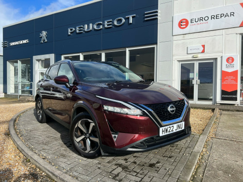 Nissan Qashqai  N-Connecta 1.3 DiG-T 140 MH MY2 [Glass Roof Pack]