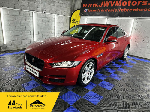 Jaguar XE  2.0d Portfolio Saloon 4dr Diesel Auto Euro 6 (s/s) (180 ps)